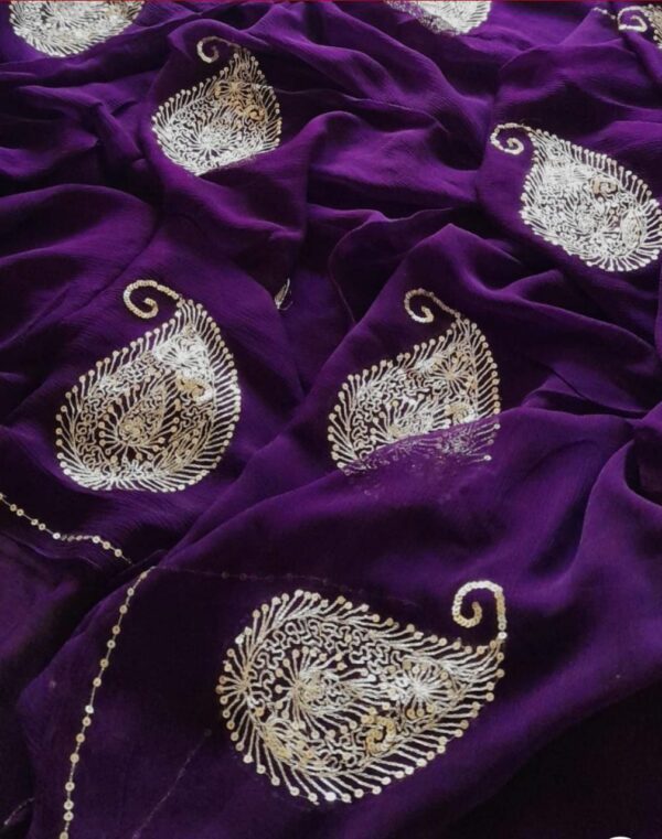 Light weight chiffon saree with unstitched blouse