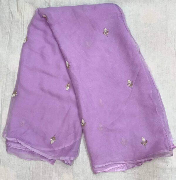 Light weight chiffon saree with unstitched blouse - Image 2