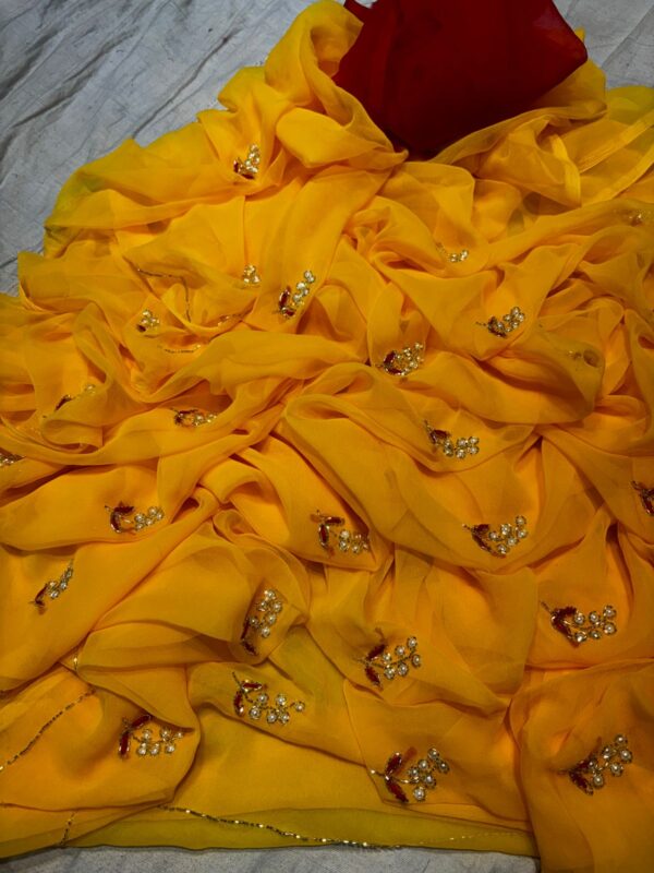 Light weight chiffon saree with unstitched blouse - Image 7