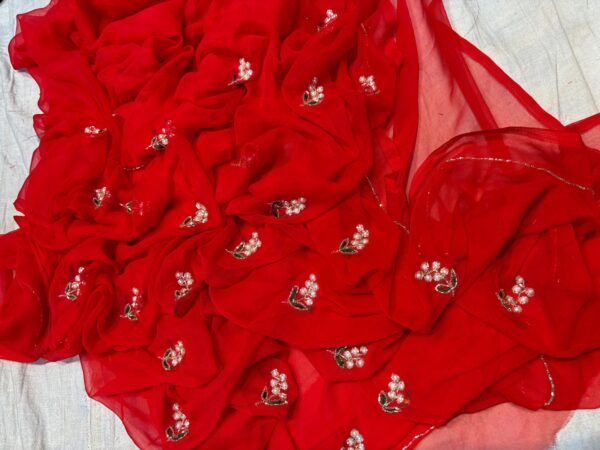 Light weight chiffon saree with unstitched blouse - Image 3